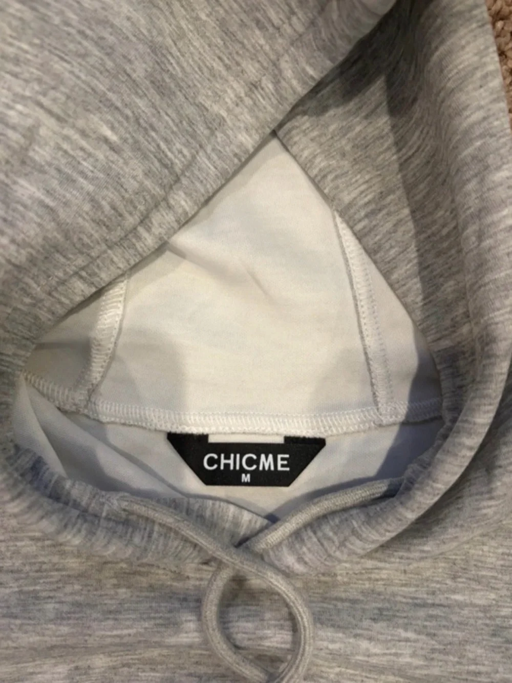 chic Light Gray Cropped Puffer Hoodie Jacket - Picture 3 of 3